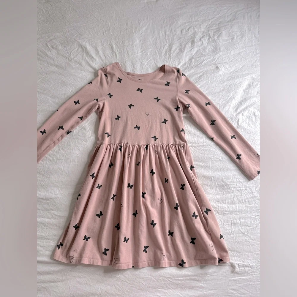 Dress with butterfly’s design size 6-8 Y